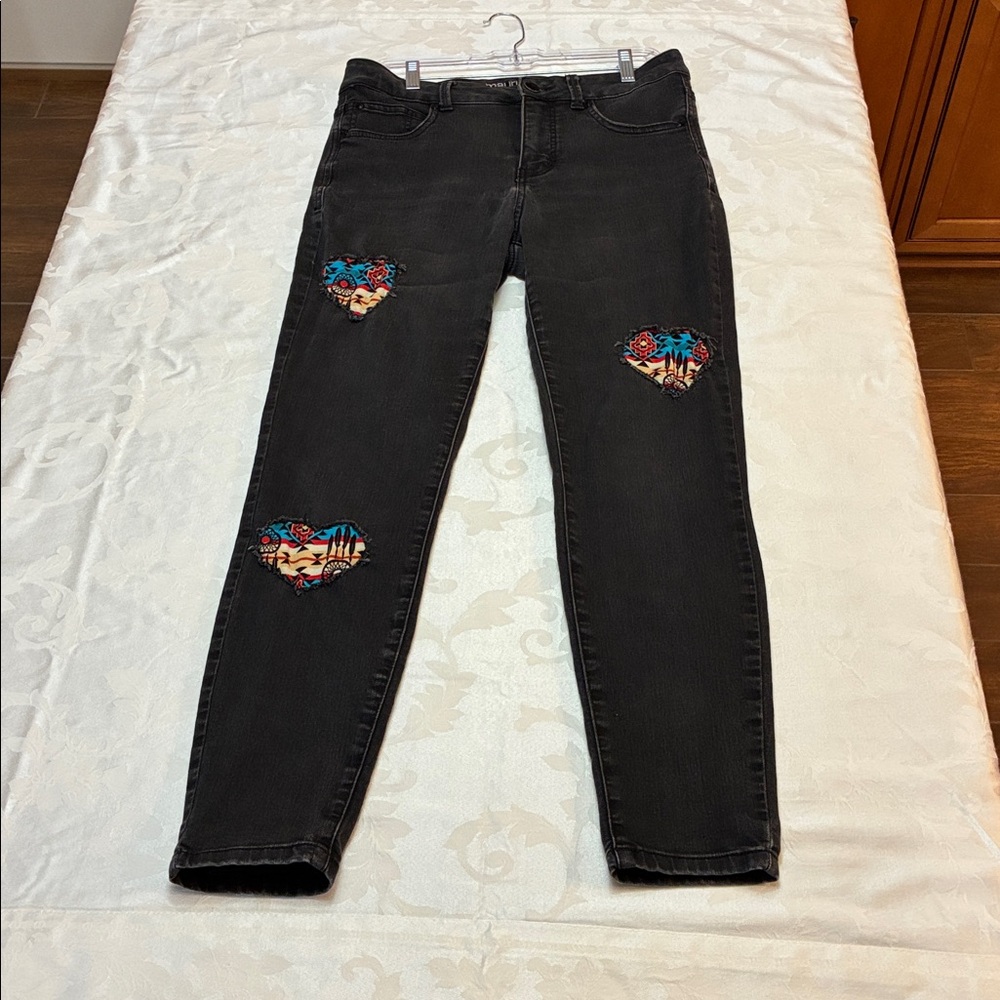 Maurices Black Jeans with Colorful Patched Hearts, Everflex High-Rise, Size 10 - Picture 7 of 14